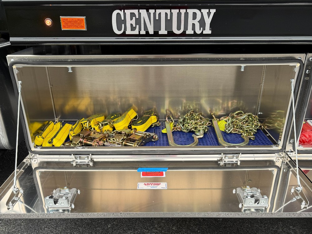 2025 Hino L6 (Key# 1942) 10